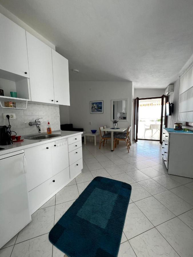 Apartments Milicevic Rogoznica  Extérieur photo
