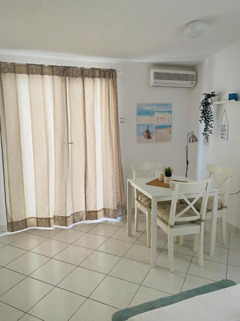 Apartments Milicevic Rogoznica  Extérieur photo